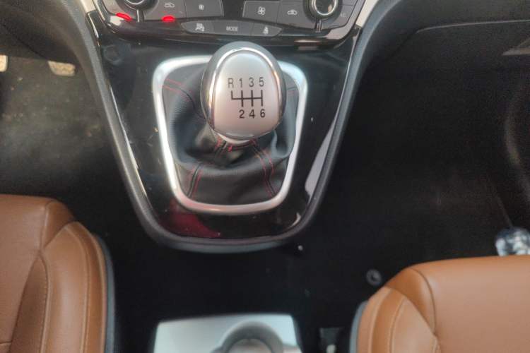 Used Haval H6 2014 Sport Version 1.5T Manual Two-Wheel Drive Elite Edition