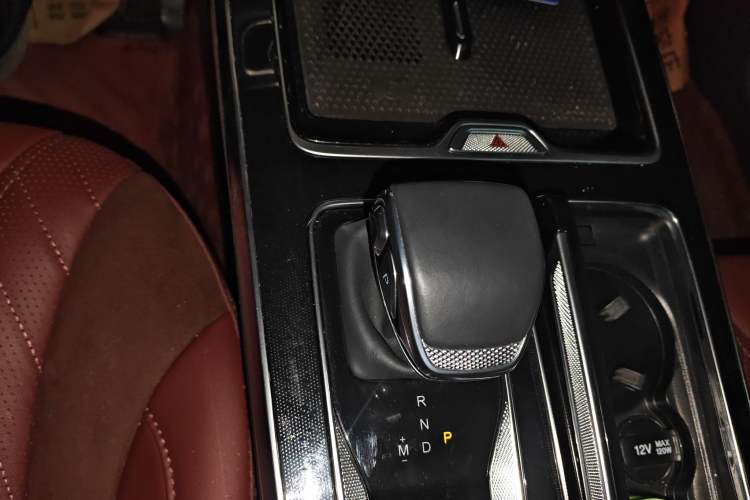 Used Hongqi HS5 2023 2.0T Four-Wheel Drive Flagship Pro Edition