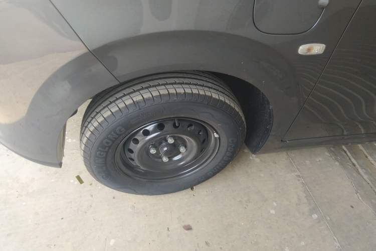 Used Wuling Hongguang New Energy 2024 All-Electric Model 300KM Standard Version
