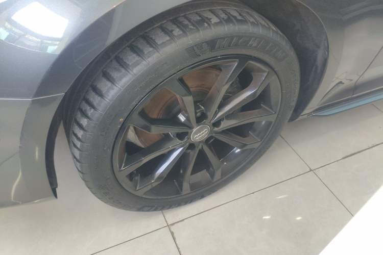 Used Audi A4L 2019 40 TFSI Fashion Edition China VI Emission Standard
