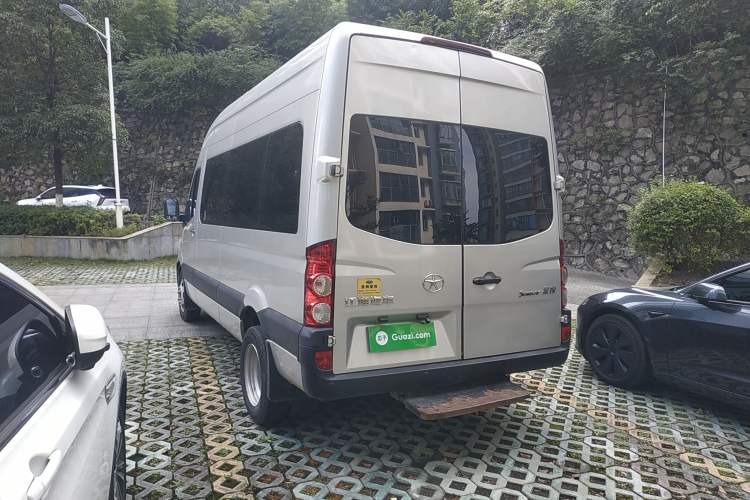 Used JAC Sunray 2021 2.0T 5-Series Star Express 6/7-Seater High-Roof D20TCIF1