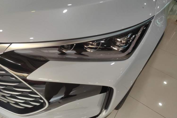 Used BYD Tang New Energy 2024 DM-p Champion Edition 215 km All-Wheel-Drive Flagship Model Left Front Headlight