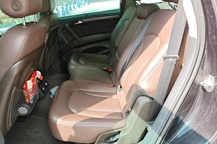 Used Audi Q7 2012 3.0 TFSI Technology Model (200kW) Left Rear Seat