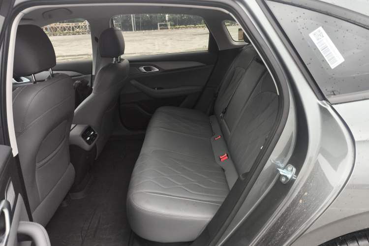 Used Geely Galaxy A7 2025 Model EM-i 70km Launch Edition Left Rear Seat