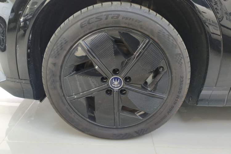 Used BYD Song L EV 2025 550 km Excellence Version