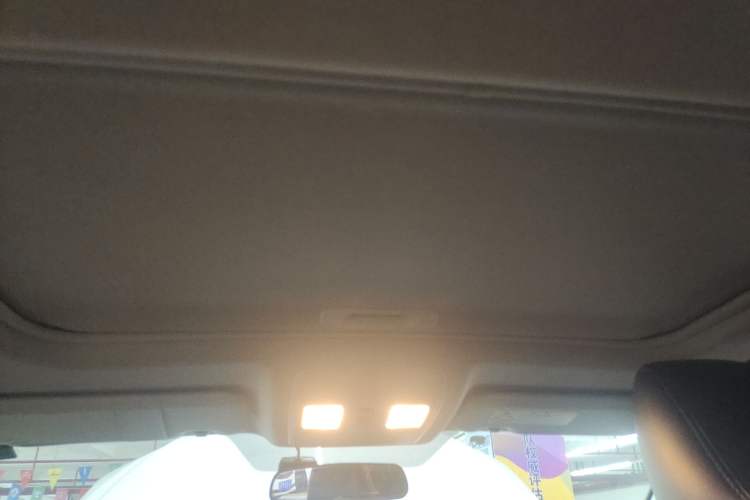 Used Mazda Mazda 3 Axela 2017 Hatchback 2.0L Automatic Luxury Model Emission Standard China V