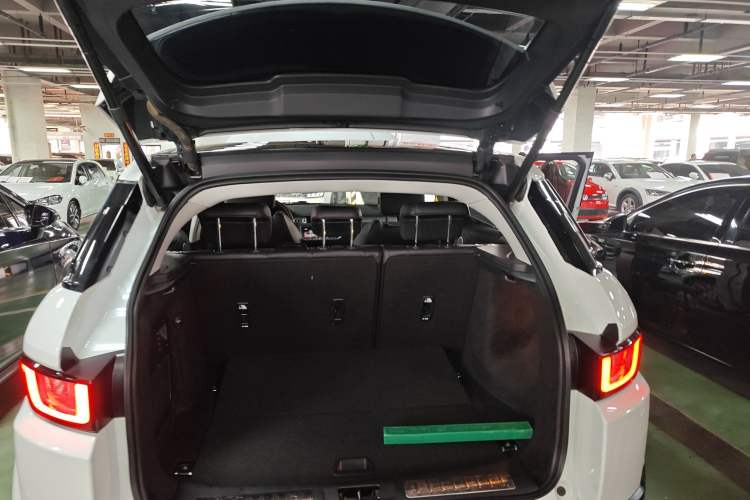 Used Land Rover Range Evoque 2018 240 PS SE Smart Brilliance Edition
