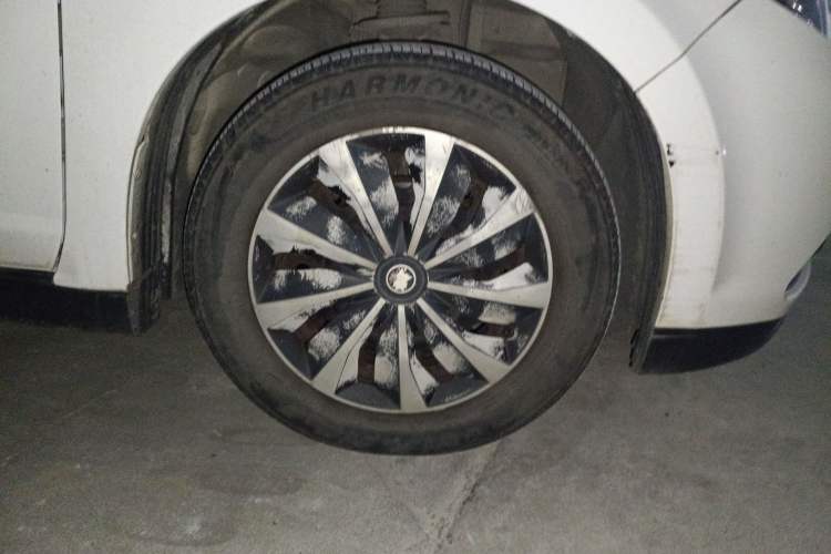 Used Venucia R50 2015 1.6L Automatic Fashion Edition