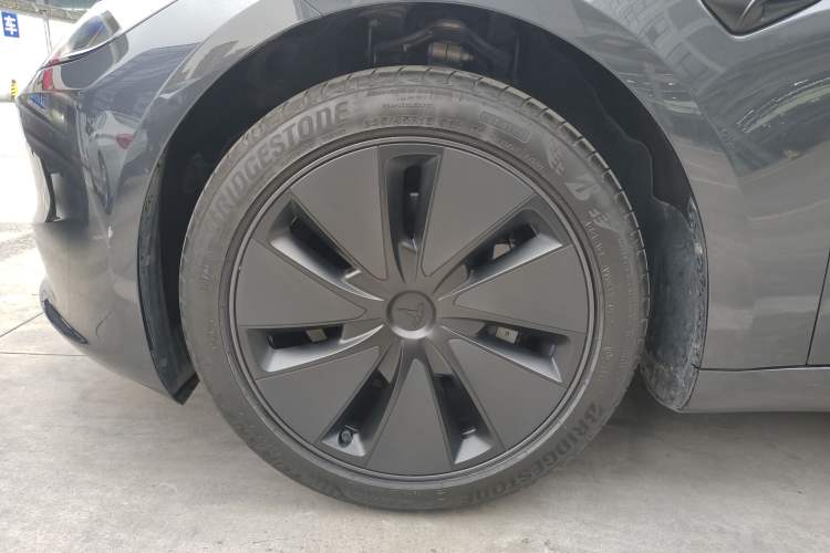 Used Tesla Model 3 2025 Rear-Wheel-Drive Version