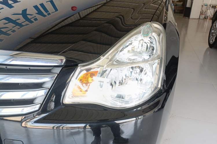 Used Nissan Sylphy 2016 Classic 1.6XE Manual Leading Edition Left Front Headlight