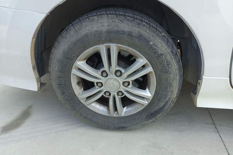 Used SAIC MAXUS G10 2018 PLUS 2.0T Automatic Smart Edition Right Rear Wheel Hub