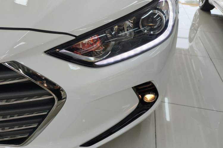 Used Hyundai Elantra (6th Generation / Lingdong) 2016 1.6L Automatic ZhiXuan – Elite Version Left Front Headlight