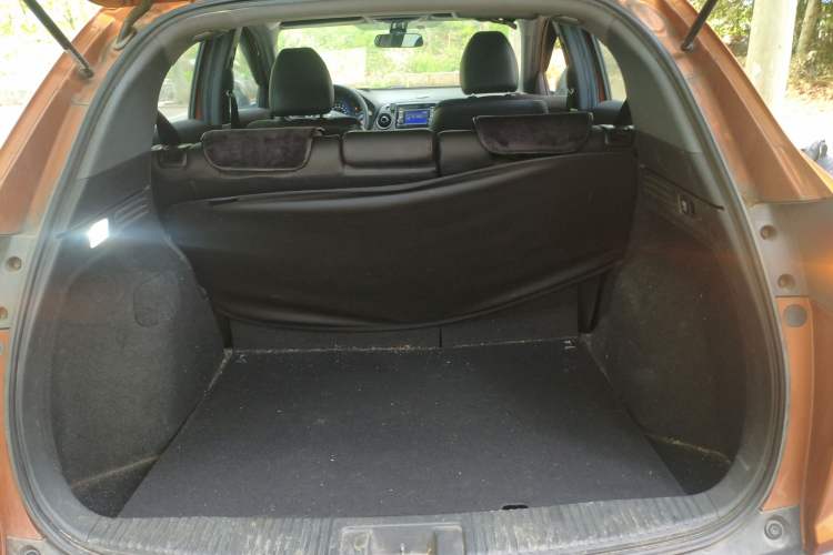 Used Honda XR-V 2015 1.8L EXi CVT Comfort Version Trunk