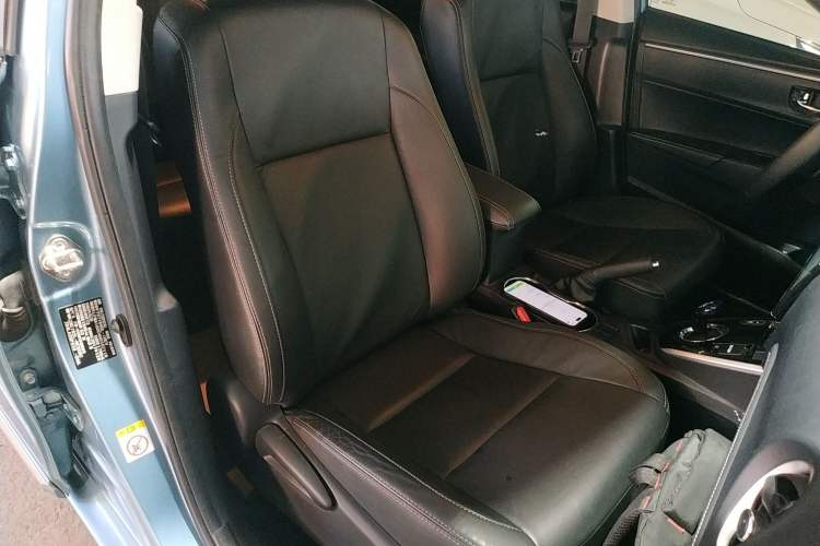 Used Toyota Corolla 2017 Revised Dual-Engine 1.8L E-CVT Elite Edition