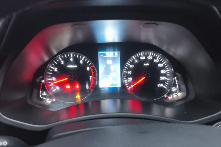 Used FAW Senya R7 2016 1.6L Manual Luxury Version Instrument Cluster