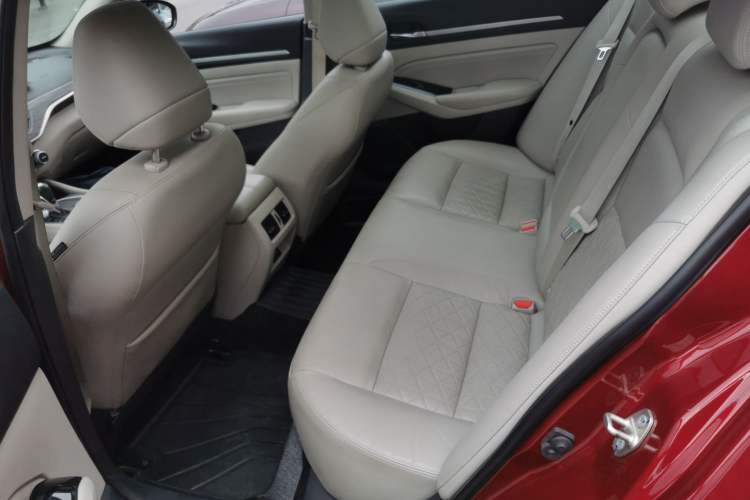 Used Nissan Teana 2020 Revised Version 2.0T XV AD1 Prestige Navigation Edition Left Rear Seat