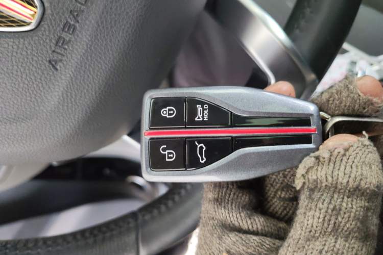 Used Hongqi HS7 2022 2.0T DCT Two-Wheel Drive Smart Connect Flagship Edition Five Seats
