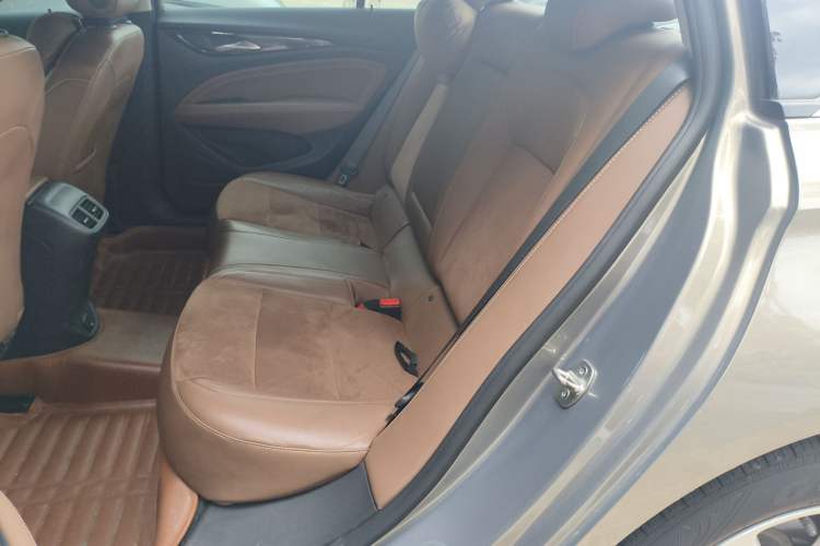 Used Buick Regal 2017 20T Luxury Model
