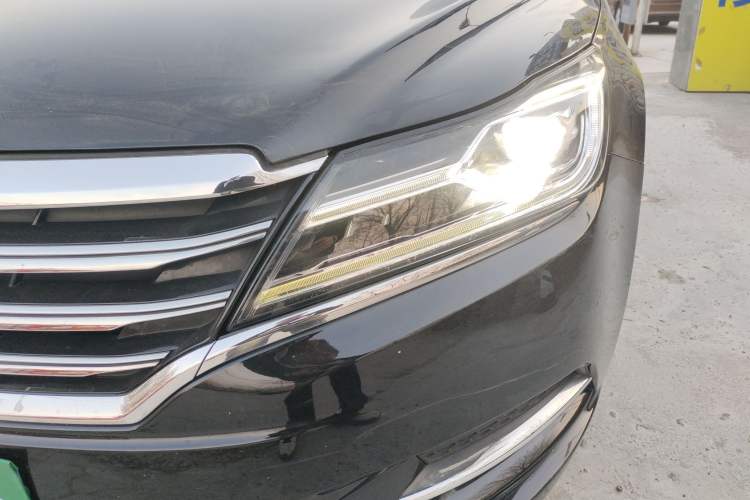 Used Roewe 950 2017 30T Internet Flagship Edition