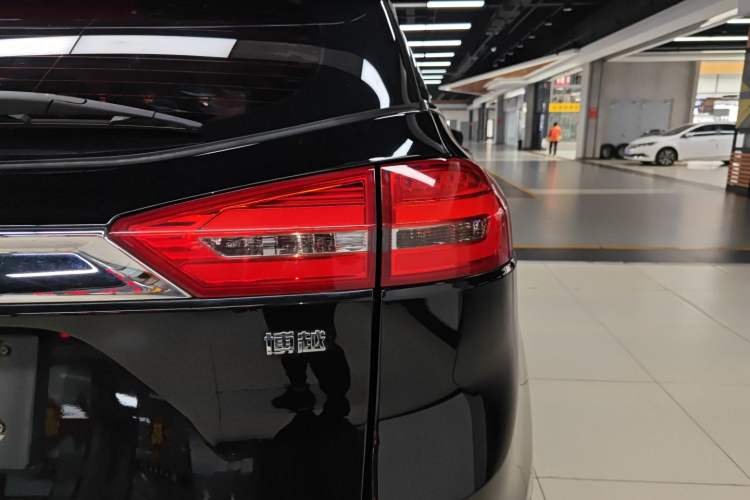 Used Geely Auto Emgrand X7 Sport 2016 1.8TD Automatic Smart Connectivity Version Right Rear Taillight