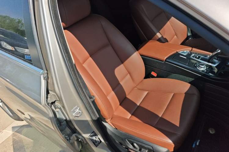 Used BMW 5 Series 2014 520Li Elegant Model Right Front Seat