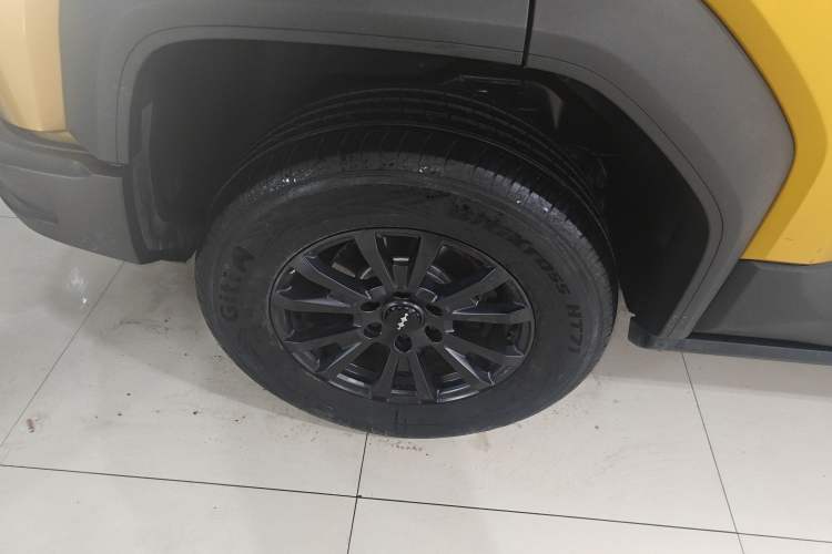 Used Formula Leopard Leopard 5 2023 Navigator Edition