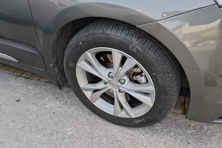 Used Geely Auto Emgrand GT 2018 1.5T MHEV YAOCHI Edition
