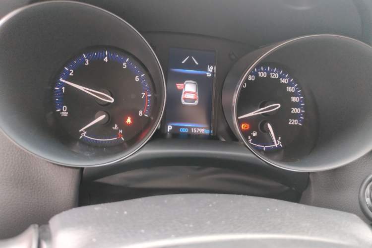 Used Toyota IZOA 2021 2.0L Enjoy Edition