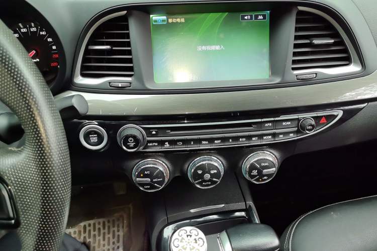 Used GAC Trumpchi GA6 2015 1.8T DCT Elite Model
