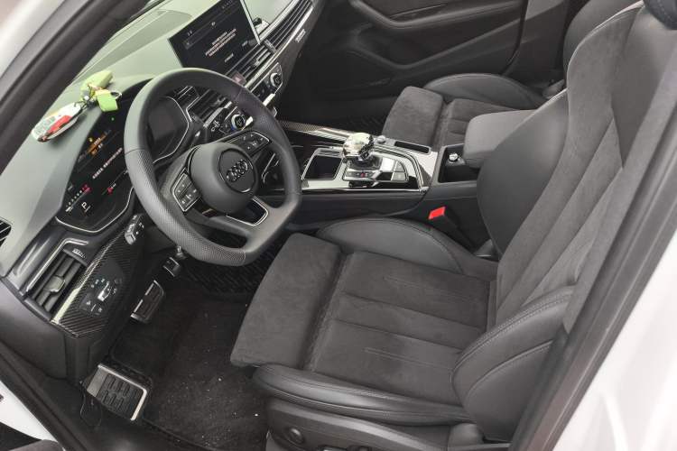 Used Audi A4L 2024 45 TFSI quattro Prestige Dynamic Edition
