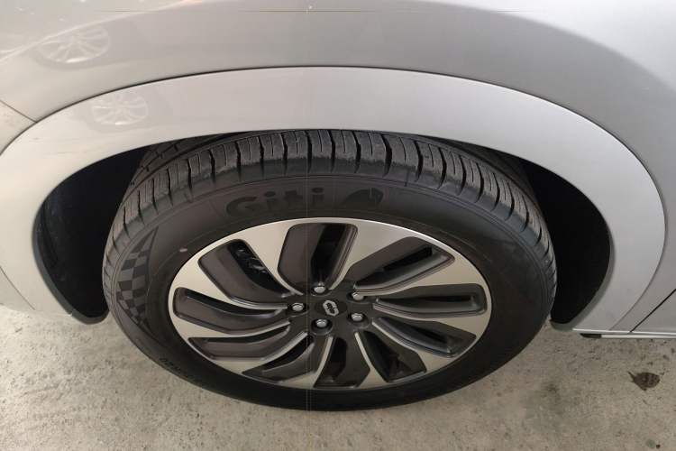 Used Hima AITO M7 2024 1.5T Rear-Drive Plus Version 5 Seats
