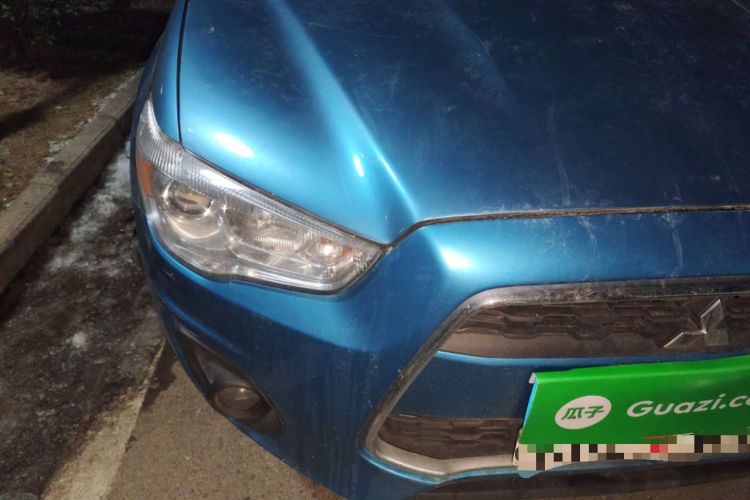 Used Mitsubishi ASX 2013 2.0L CVT Four-Wheel Drive Premium Edition Right Front Headlight