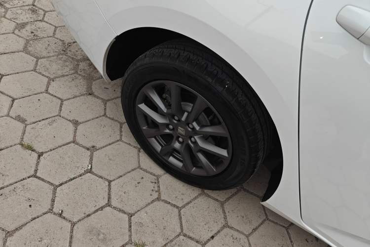 Used Baojun RC-5 2020 RC-5W 1.5L Manual Zhizhao Elite Edition
