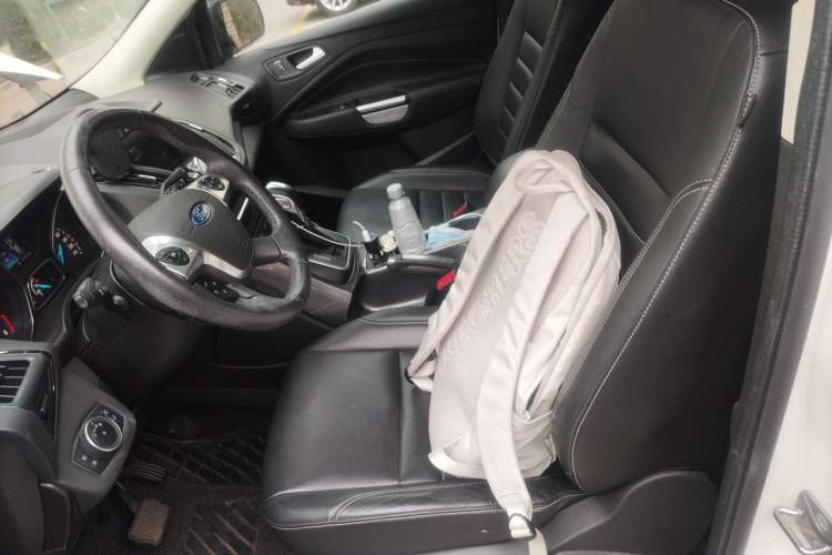 Used Ford Kuga 2015 2.0L GTDi Four-Wheel Drive Prestige Model Left Front Seat