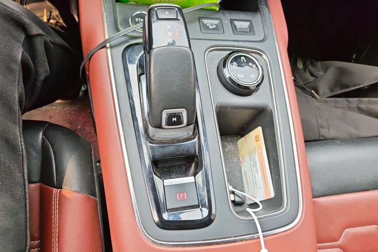 Used Citroen C5 AIRCROSS 2020 400THP Premium Edition Gear Lever