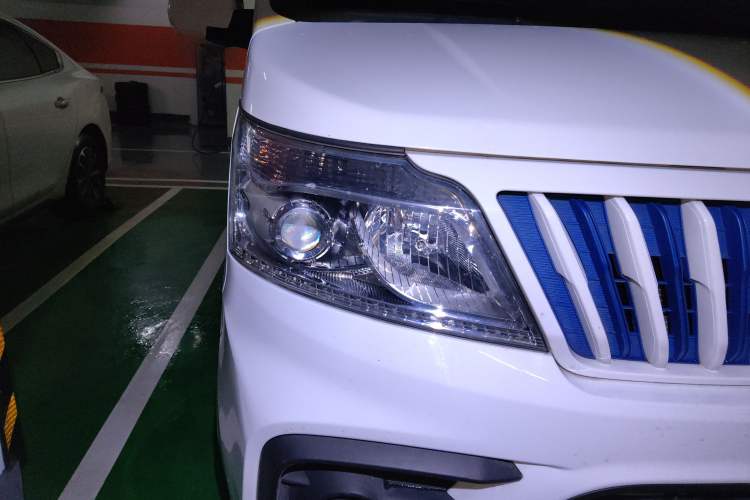 Used Chana Ruixing EM80 2023 EM80 Ⅱ Liftback 6-Seater Comfort Model