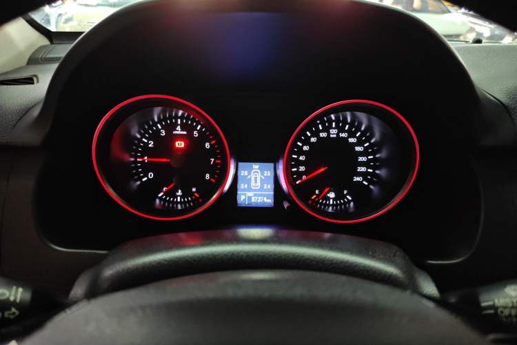 Used Haval H6 2017 Blue Label Sport Edition 1.5T Automatic Two-Wheel Drive Luxury Model Instrument Cluster