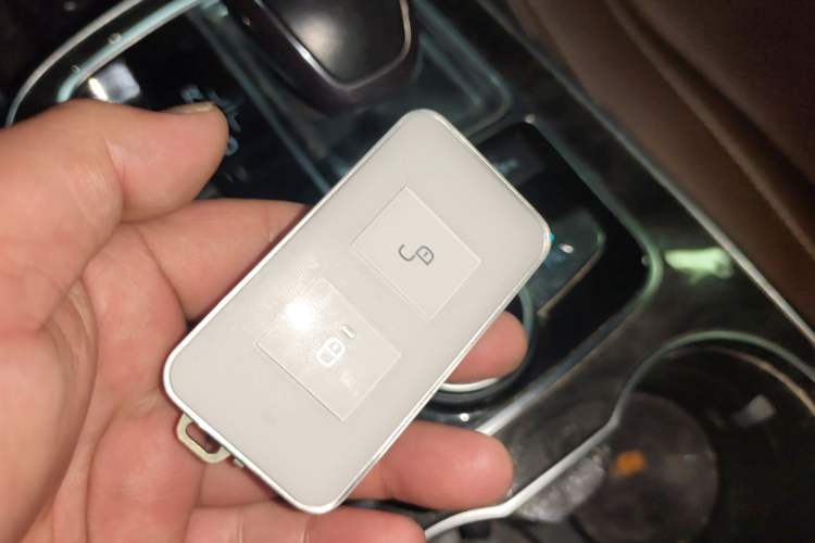 Used BYD Tang New Energy 2015 2.0T Four-Wheel-Drive Flagship Model Vehicle Key