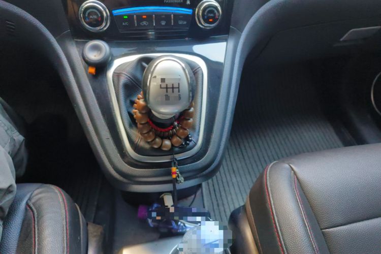 Used Haval H6 2015 Upgraded Model 1.5T Manual Two-Wheel Drive Elite Version