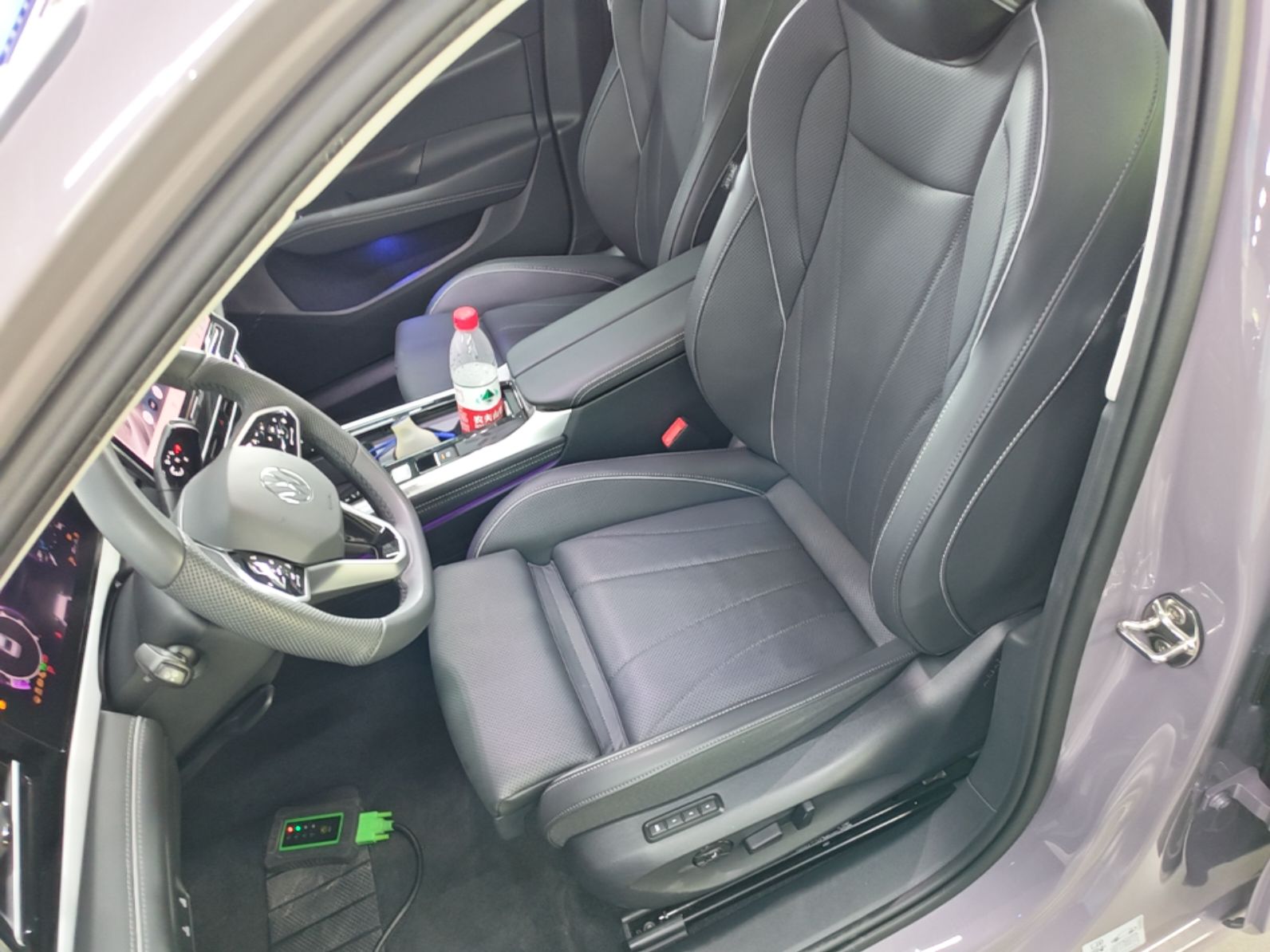 Vordere Reihe im Auto