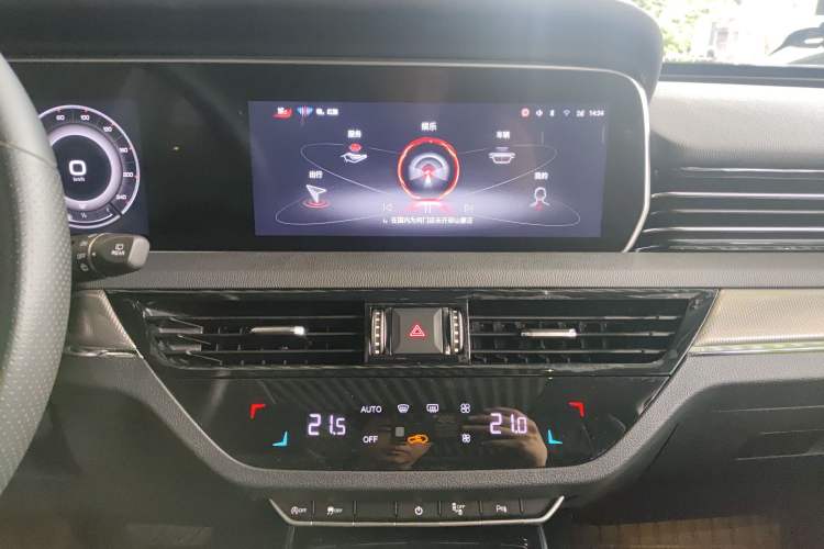 Used Hongqi HS5 2022 Revised Version 2.0T Smart Connect Flagship Edition