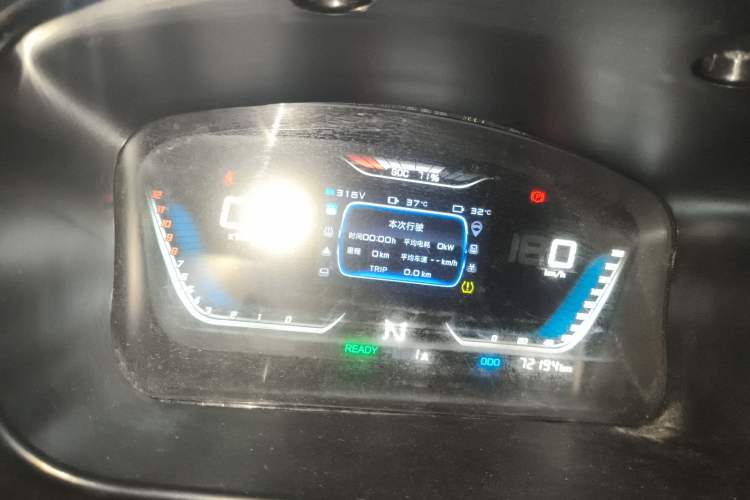 Used Jinbei New Hiace EV 2023 Comfort Model
