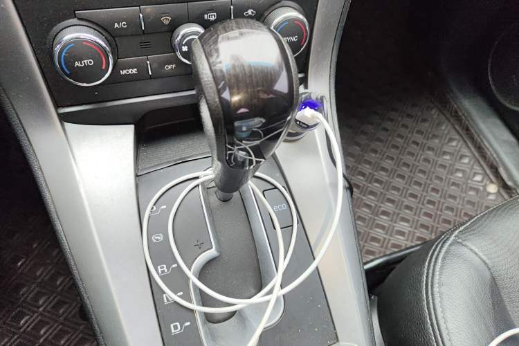 Used Chevrolet Captiva 2015 2.4L 4x4 Flagship Edition 7-Seater