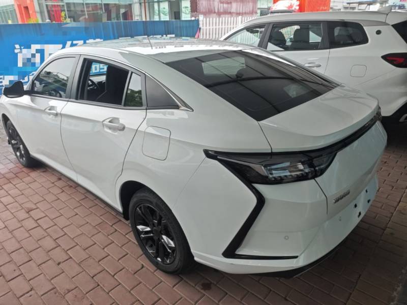 Used Dongfeng Aeolus Yixuan 2025 1.5L Automatic Luxury Version – Luxury — 4
