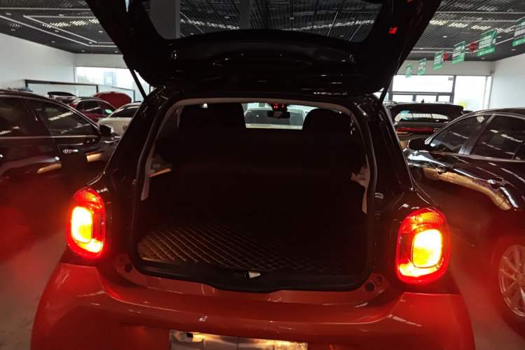 Used smart forfour 2016 1.0L 52 kW Passion Edition