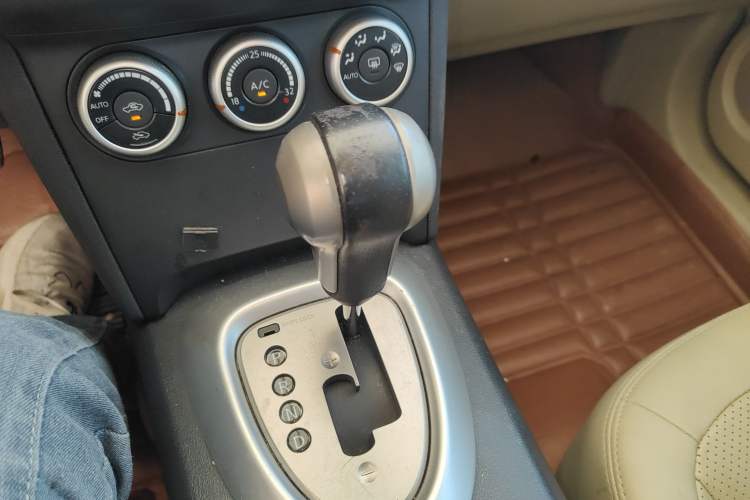 Used Nissan Qashqai 2012 2.0 XV LE CVT 2WD Gear Lever