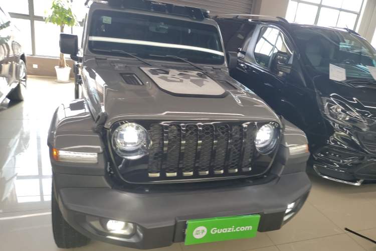 Used Jeep Gladiator 2022 3.6L Pioneer Edition
