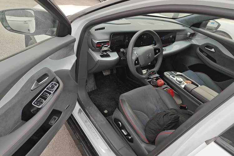 Used ARCFOX Alpha S 2023 Pioneer Edition