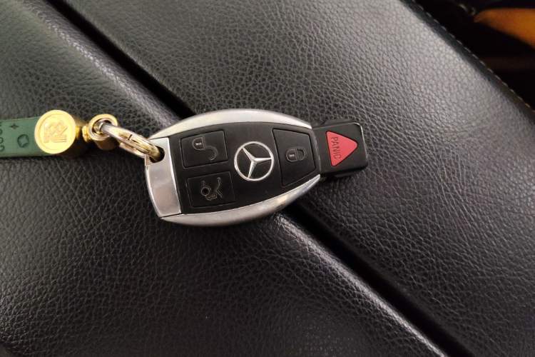 Used Mercedes-Benz M-Class 2015 ML 400 4MATIC Luxury Model Vehicle Key