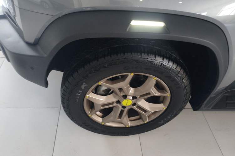 Used JETOUR Traveler 2023 2.0T All-Wheel Drive Conquer PRO
